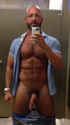 horny-dads:  Daddys Selfie Time   horny-dads.tumblr.com    