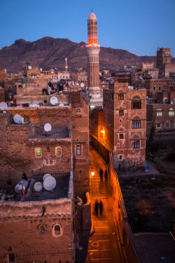 westeastsouthnorth:  Sana’a, Yemen 