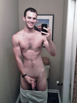 Getoncam3:  Thecircumcisedmaleobsession:  22 Year Old Straight Guy From Williamsburg,