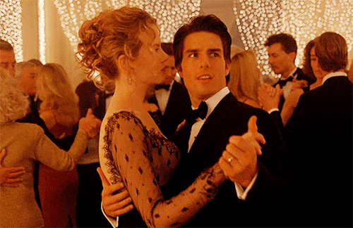 leofromthedark:I have seen one or two things in my life but never, never anything like this.  EYES WIDE SHUT (1999) dir. Stanley Kubrick  Cinematography by  Larry Smith