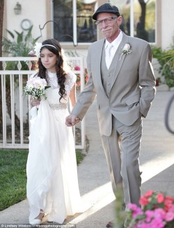 monkeysaysficus:  hiddenlex:  “Knowing that he wouldn’t be there for her wedding, a terminally ill father walked his 11-year-old down the ‘aisle’ years early with the pastor sweetly pronouncing them ‘daddy and daughter’. Jim Zetz, 62, from Murrieta,
