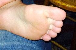 feet88:  beautiful soles from a candid girlfriend ❤️👣
