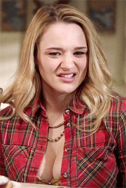 sexaycelebs:  Hunter Haley King, you got my attention 😏😏😏