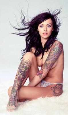 Tattoogirls66:  Love This Tattooed Beautys - Http://Tattoogirls66.Tumblr.com Here
