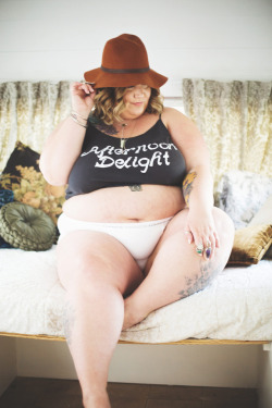 fats:  This is what a fat person looks like sitting down. Im round and full and my body doesn’t change just because I “suck it in”. Nobody is interested in seeing me grab my belly and say “see omg we all have rolls just be yourself!” This body