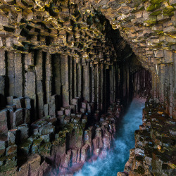 libutron:  Fingal’s Cave | ©Darby Sawchuk (Staffa island, Scotland) Staffa is the stuff of legend, an unspoilt and uninhabited island in the Inner Hebrides of Scotland, best known for its magnificent basalt columns and spectacular sea caves. The most