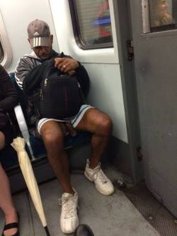barebearx:  tylerthebadwolf:  texaslove2013:  goaulds-guys-and-girls:  The sights of the TUBE ;-)  Follow me: http://texaslove2013.tumblr.com  A boy rides the train every day hoping to see things like this…   ~~PLEASE FOLLOW ME ** 😊😊😊🐼