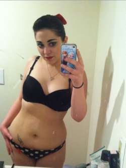 nerdygirlnoodles:  IM ALMOST BACK DOWN TO MY HAPPY WEIGHT!!!