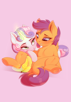 evehorny:  Somethin’ quick to throw up on the lewd blog. Sweetie and Scootaloo! And also a ‘nana.  ;9