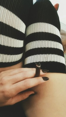 his-high-priestess:I feel so fucking naked without all my rings and I ashed a bit on my socks there oops💍🌻💜