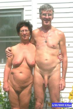 Martin and Janet of NFNC  NUD R US Family Nudist Club in  Illinois