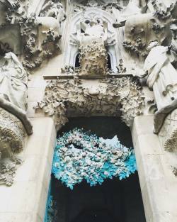 Mariapazvallejo:  #Barcelona Is All About Details #Gaudi (En Basílica De La Sagrada