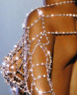 Beyoncé&rsquo;s side boob