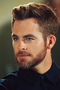 :  Chris Pine → Into Darkness Press Conference; Berlin, Germany [source] 