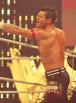 thecasualwwefan:  Evan Bourne has a really nice butt……… 