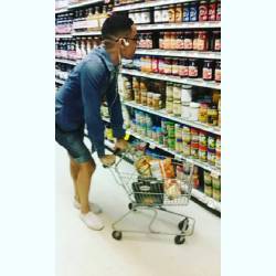 This is a throwback I found on my phone of this past summer. Doing a LITTLE grocery shopping 