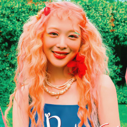 femaleidols:SULLI will release a 3-tracks single ‘고블린 (Goblin)’ on June 29 at 6PM KST and hold a special stage ‘Sulli’s Special Stage “Peaches Go!blin”’ to celebrate its release, so please look forward to it!  