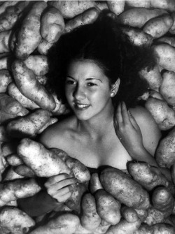 elevenacres:  Miss Idaho Potato, 1935.