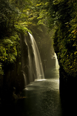 intothegreatunknown:  Takachiko Gorge | Kyushu, Japan 