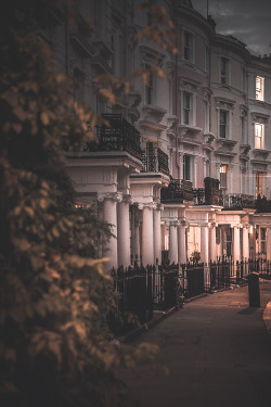 freddie-photography:  &lsquo;Notting Hill at Dusk&rsquo; By Freddie Ardley Photography Check Out Freddie’s: Facebook Twitter Instagram Website