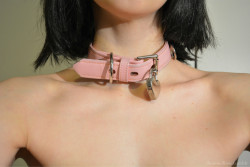 dare-master:  Theme of the day : Collared 