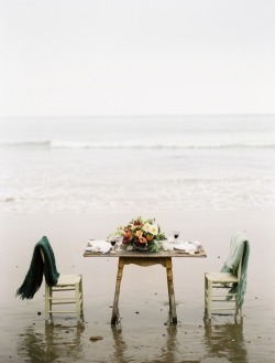 spgent:  araldico:  souljournals:  via Imgfave for iPhone  M.  table for two, something private please 