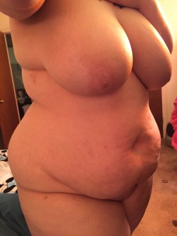 jjbbwlover:  plumpprincess93:  Not good quality, but I’m still sexy as heck. 😁😊  😍😍😍  You&rsquo;re damn sexy