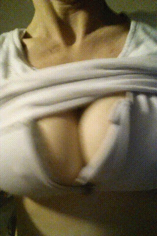 Porn tits-that-bounce:  https://twitter.com/bouncing_tits photos