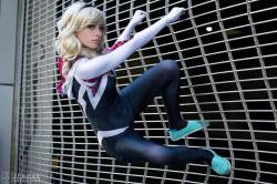sharemycosplay:  Happy #Gwensday #cosplayer @rolyatistaylor rocking her #Spidergwen #cosplay. #marvel  Regranned from @rolyatistaylor -  Just hangin 🕷 . 📸: @thomasinthout  #comics #comicbooks #spiderverse #spiderman #marvelcomics  #fb #tb Visit