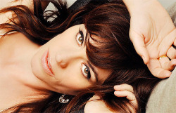  Maggie Siff for Regard Magazine December 2012    Can you tell us something about yourself that most people don’t know or would never guess? I love to sing. When I was a kid I knew I was going to be a performer but I hated acting. I did little musicals