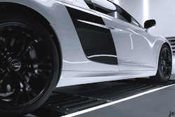 johnny-escobar:  Audi R8 dyno run 