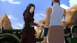 iahfy:I was looking for a screenshot to redraw and I came across this gem where it looks like asami is checking out korra lol hehe X3