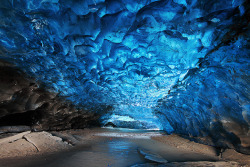 The land of fire and ice (crystal ice cave, Skaftafell, Iceland)