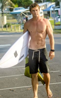 This is some hot Australian Guy!!!  Drool!