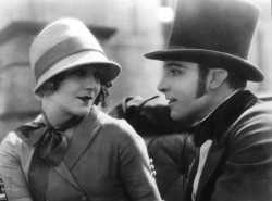 rudolphvalentino:  Vilma Banky and Rudolph Valentino in The Eagle (1925).