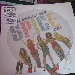 sailorzakuro:  I bought a Spice Girls record I BOUGHT A SPICE GIRLS RECORD do you know how much of a nightmare it is to hide this from my parents because they avidly hate the 90s and pop music and the actual Spice Girls WITH A BURNING PASSION but yes