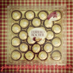 #chocolate #hazelnuts #love #like #Ferrero #Rocher