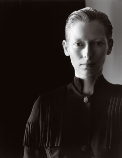 6792:  Tilda Swinton photographed for Paper by Richard Phibbs. March, 2004. 