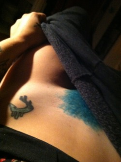 anomaloussapphic:  More photos of my teal pubesâ€¦ Hanging out with Kate is productive and fun. 