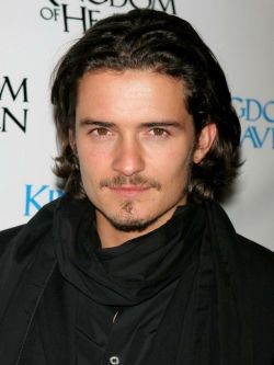 Harmonized heroes (Orlando Bloom {b.1977-01-13} and Luke Evans {b. 1979-04-15} look so much alike they could practically be brothers)