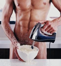 varsitynakedchef:some guys have a knack of getting it everywhere when whipping up a fresh batch