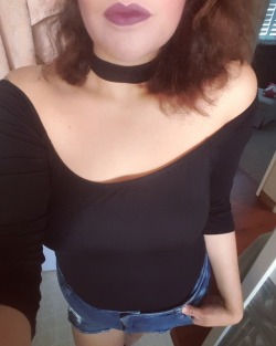 elibabeblog:Off the shoulder top…just squeeze your tits into the tightest strapless bra ever and you’re good to go👀