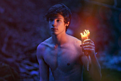invent-wonder:  wouldn’t mind going camping with him ;D 