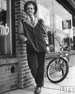 Onlyoldphotography:  Nina Leen: Teenager Dressed Up For A Week Night Date. Des Moines,