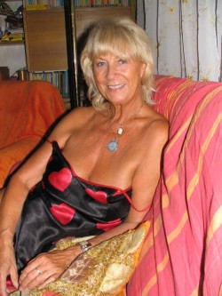 Mrs Jones is in her 60s but I (19) LOVE fucking her! No strings attached pussy and I can fuck her anytime I want. Her orgasms are amazing!