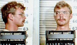 lovelyloathsome:  After his arrest for indecent exposure in September of 1986, Jeffrey Dahmer was court-ordered to undergo therapy with psychologist Evelyn Rosen.  Both therapist and patient disliked each other almost immediately, the intensely private