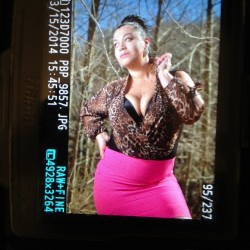 Straight off the camera Always about the thickness  with  @mslatinav she killed it today .. Hot shots are coming!!!  #photography  #thick  #photosbyphelps