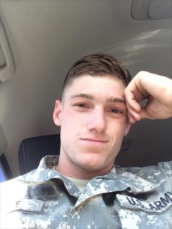 jackbb27:  Sexy 22 yr old solder from fort wainwright big 8in   Hot