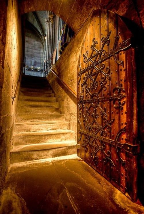 legendary-scholar:  The door to the crypt of Hereford Cathedral.
