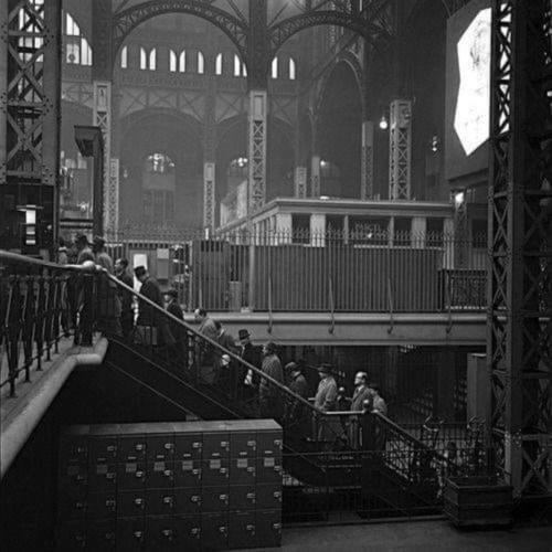 paolo-streito-1264:  Nick DeWolf. Penn Station, New York, 1957. 